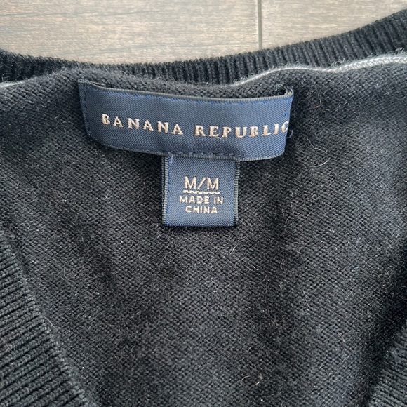 BANANA REPUBLIC Men’s Black Cashmere Wool Lightweight Pullover V-Neck Sweater - Picture 4 of 9